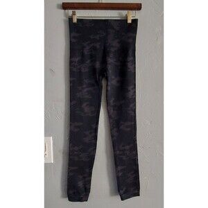 Spanx  Leggings Womens M, Camouflage, High Rise, Spandex, Very Good Condiction.